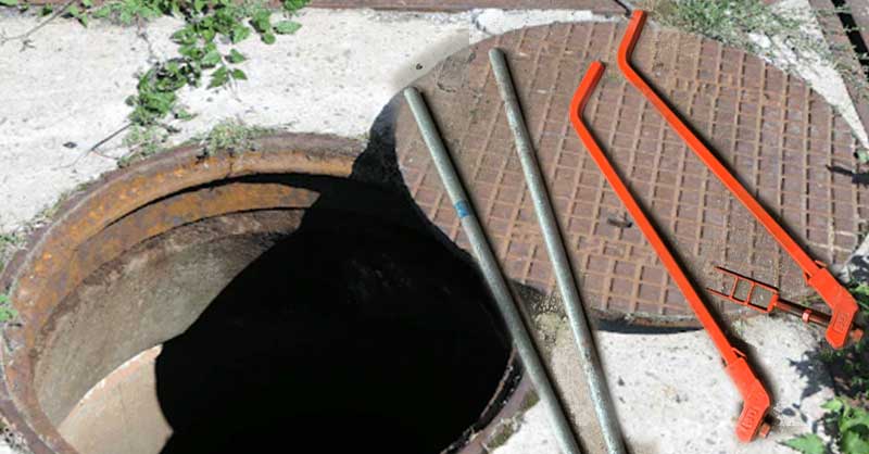 Manhole Lifter